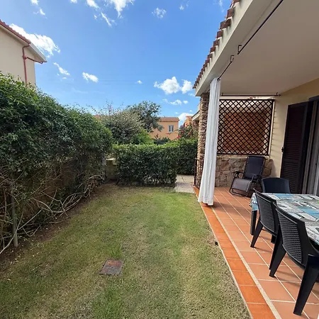 Zoe House Apartment